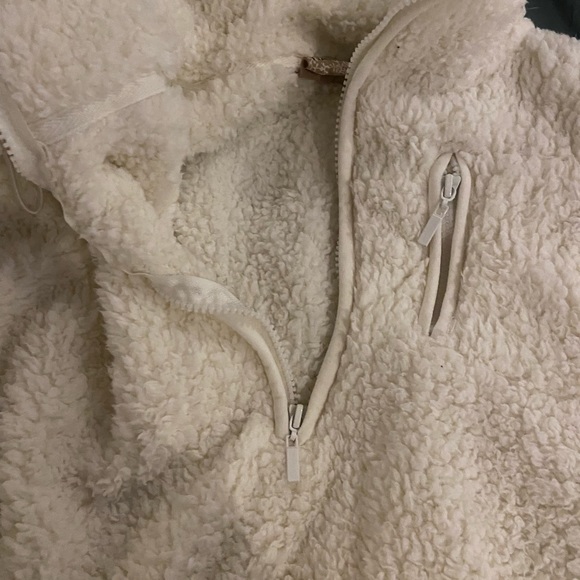 Harlow size M pullover - Picture 2 of 2